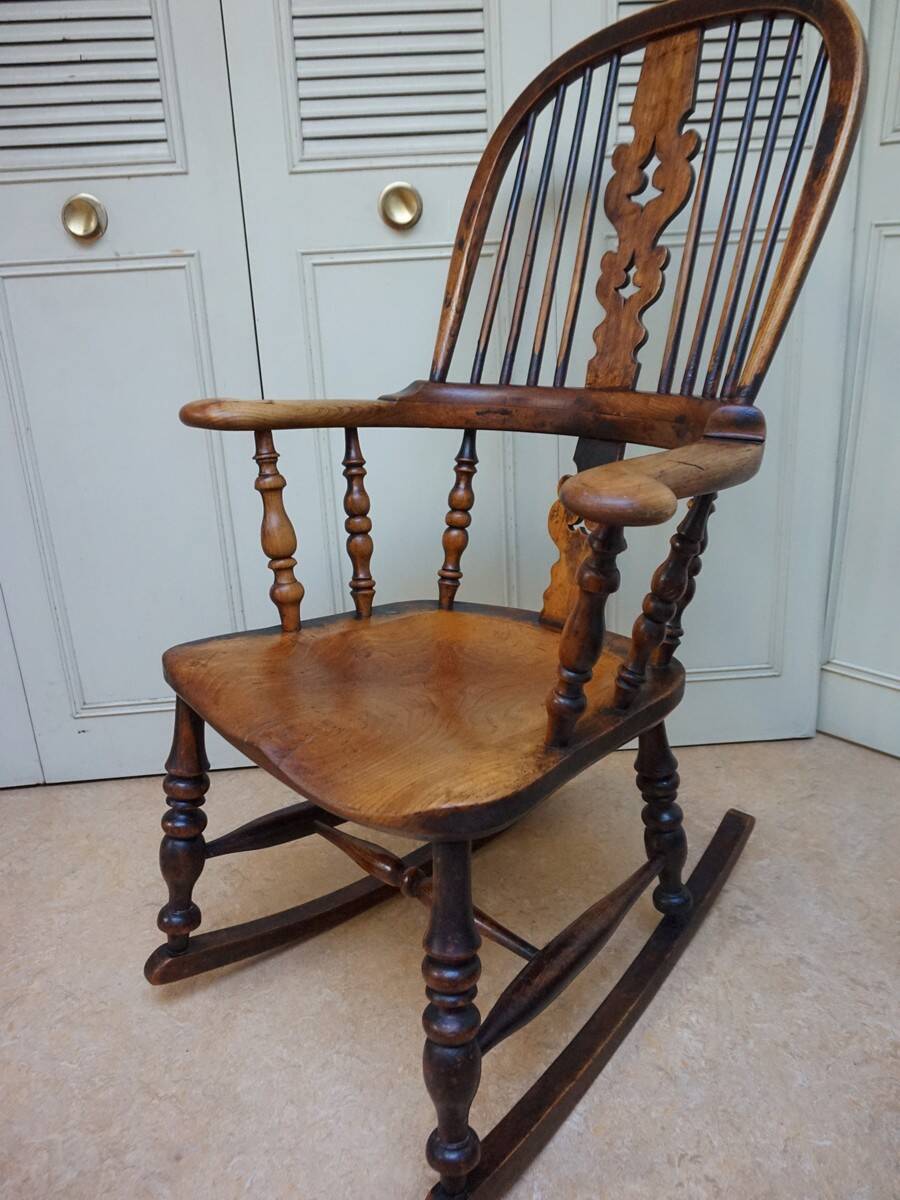Chaise à Bascule Windsor Antique du 19ème Siècle