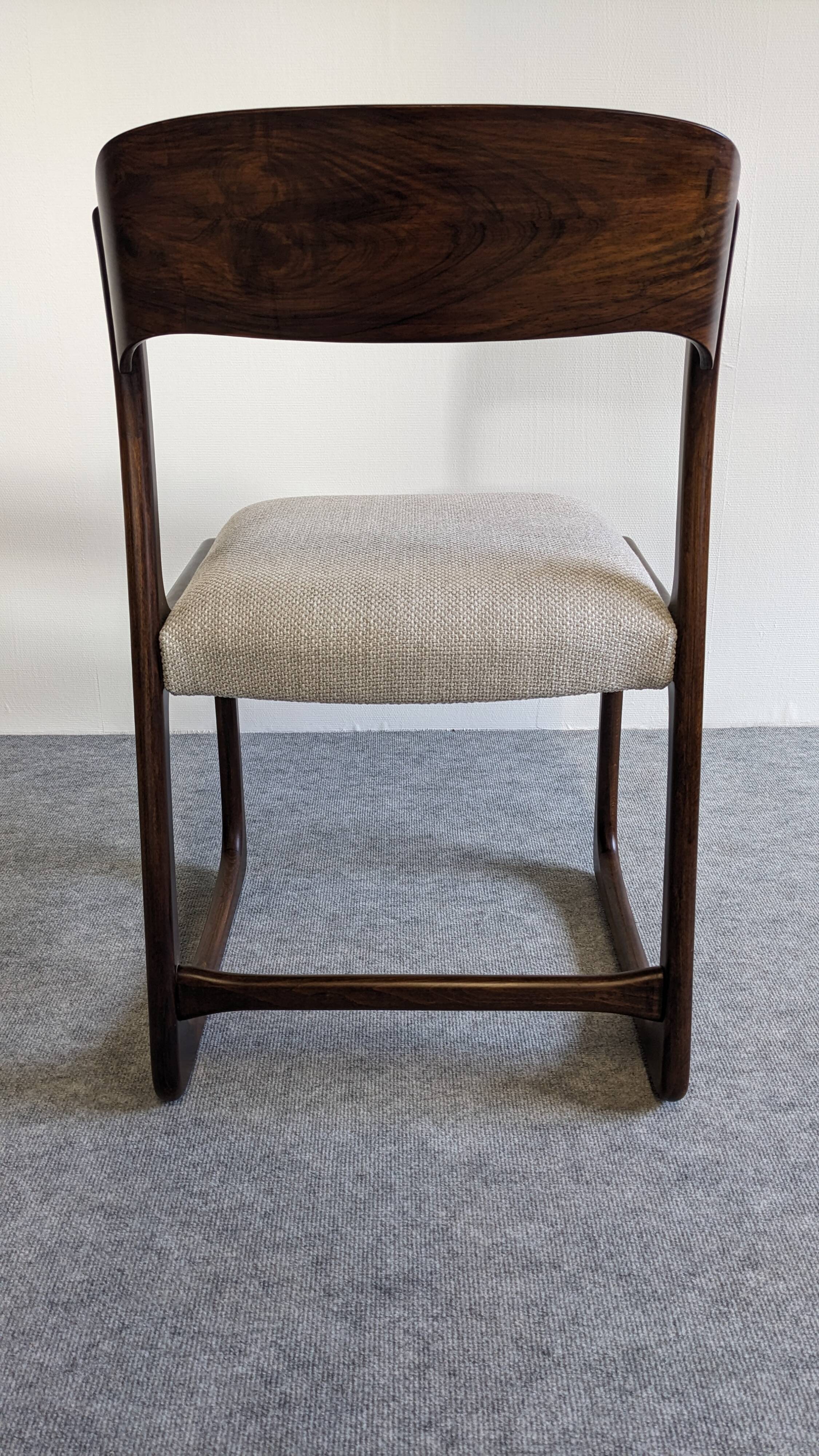 Series of 6 Baumann sled chairs from the 60s/70s