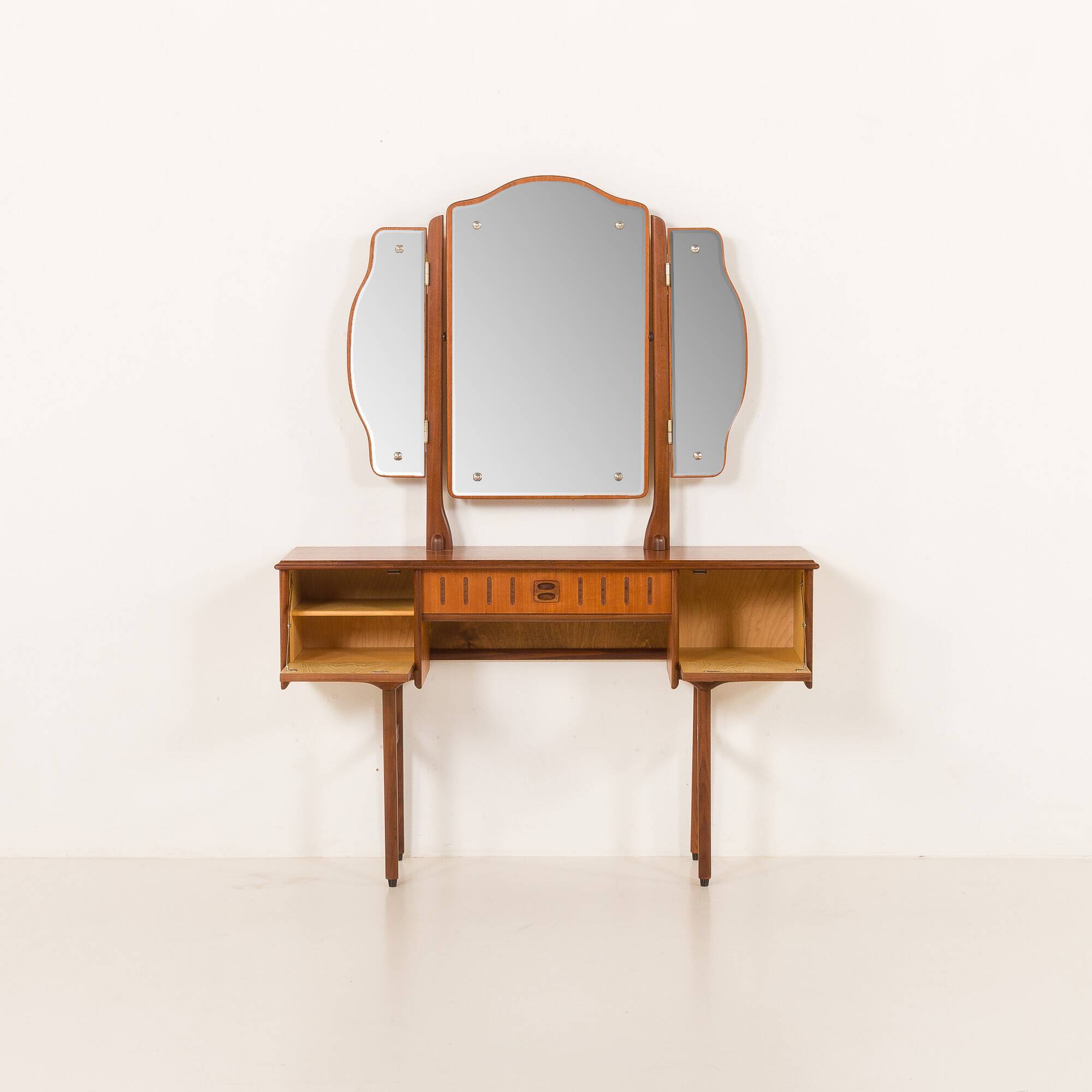 Scandinavian mid-century teak dressing table in teak, Norway, 1970s