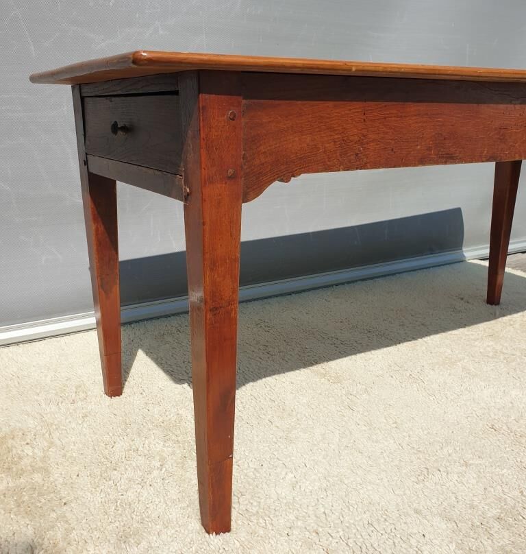 Farm table office served nineteenth