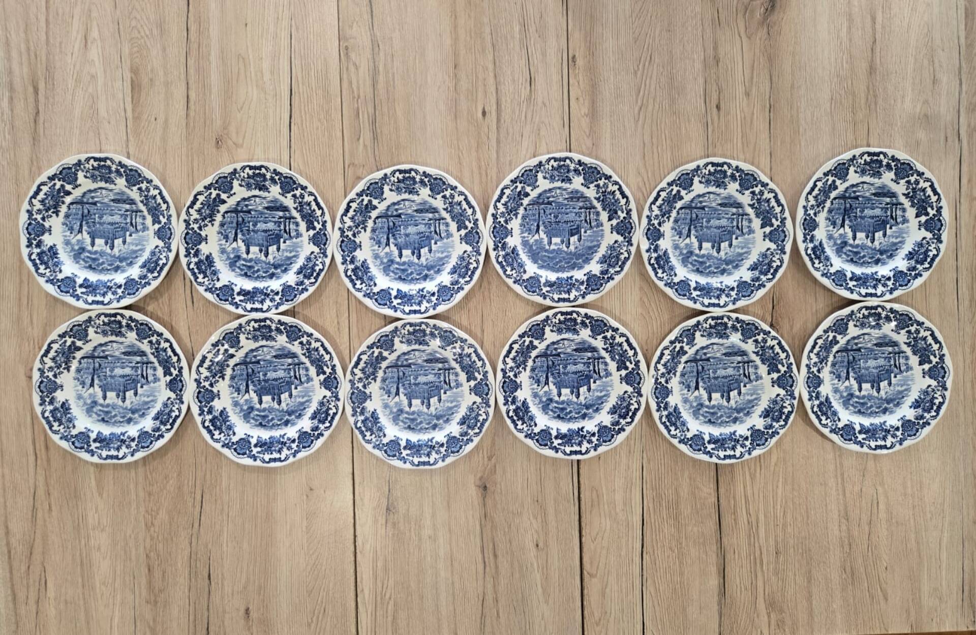 12 Blue Enoch Wedgwood Royal Homes of Britain Soup Plates
