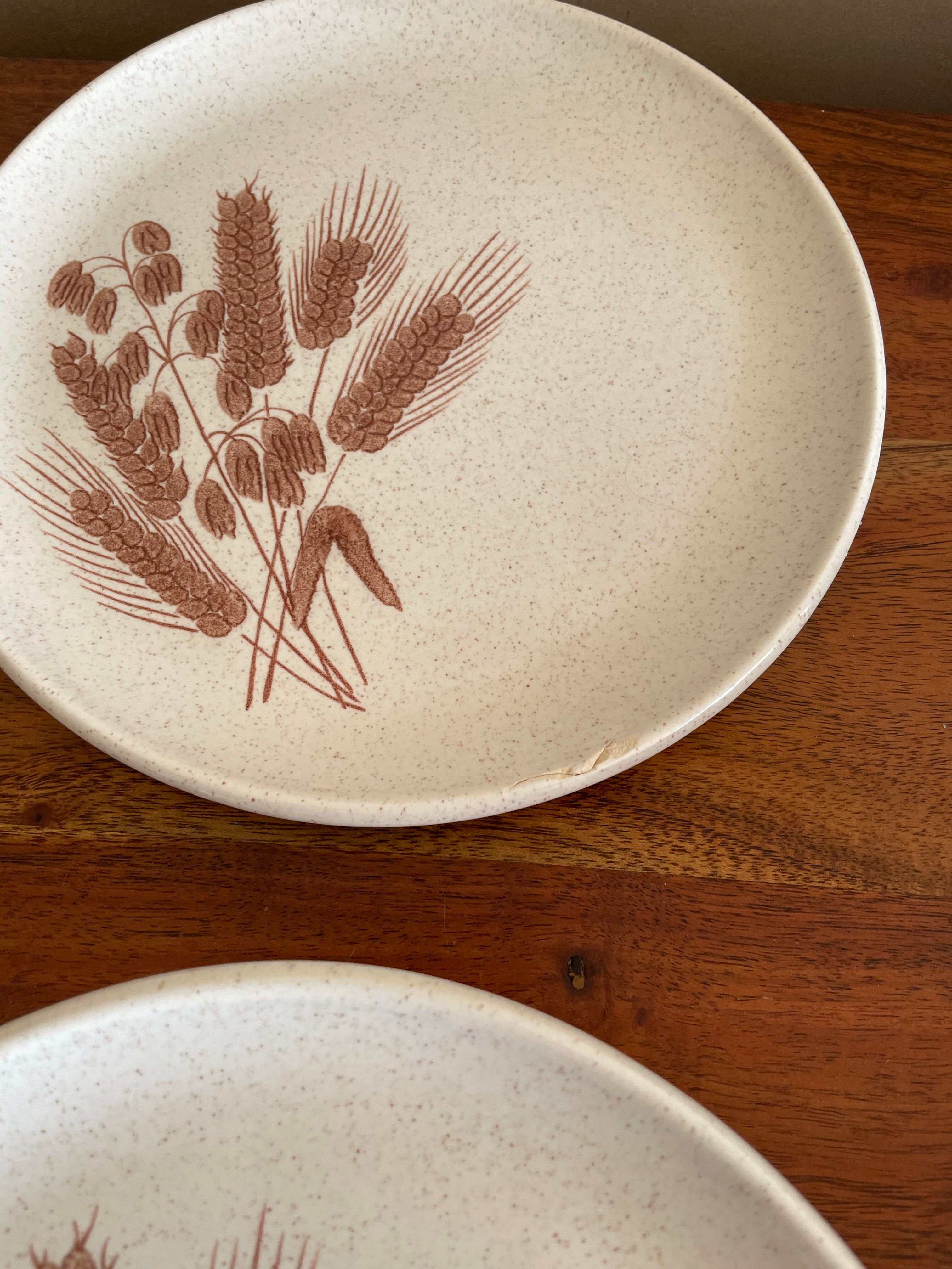 9 dessert plates decorated with Sarreguemine wheat