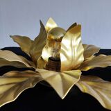 Wall lamp flower