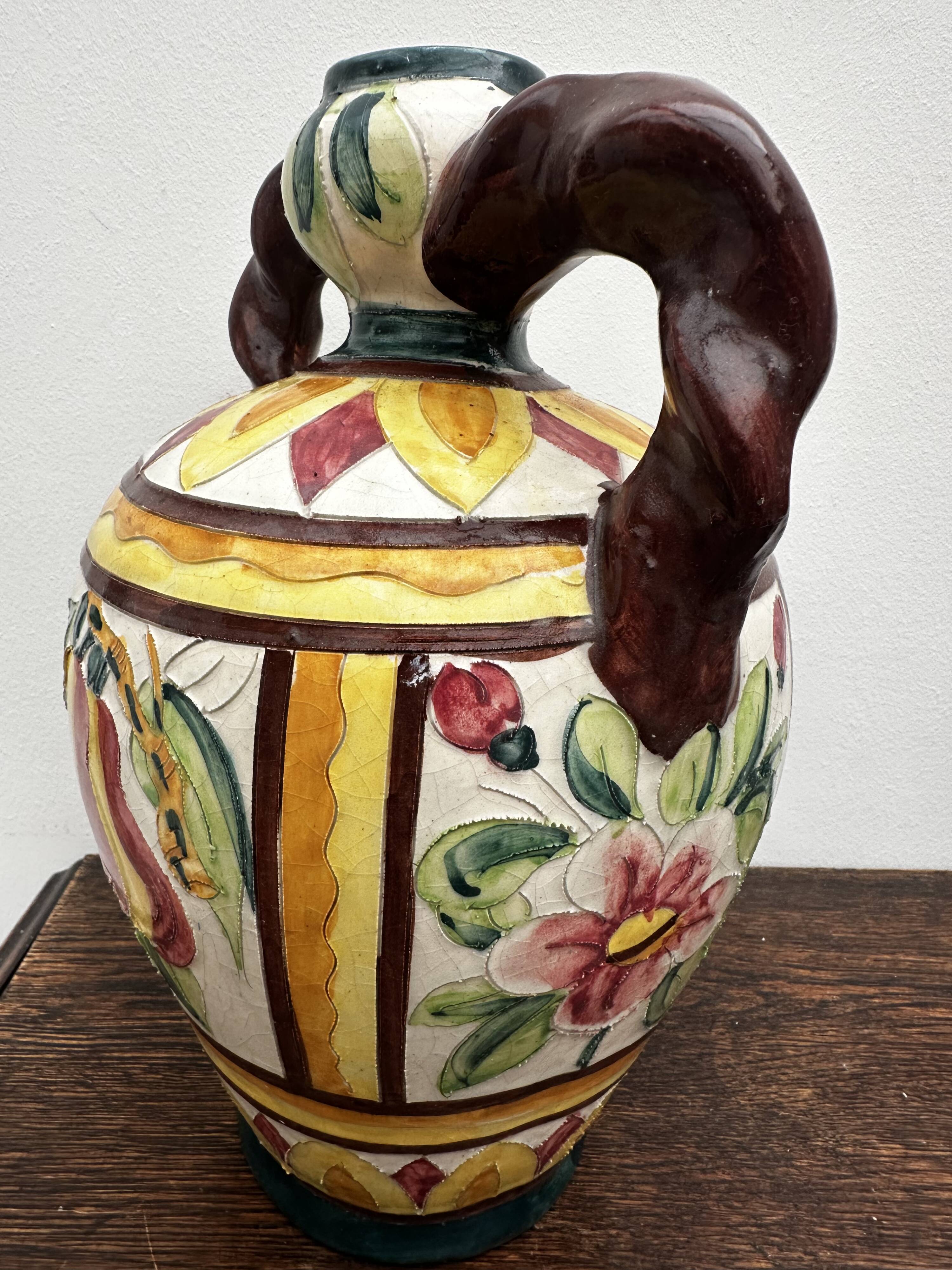 Grande amphore italienne en terre cuite décor polychrome