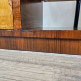 Pair of Art Decò bedside tables in walnut and thuja