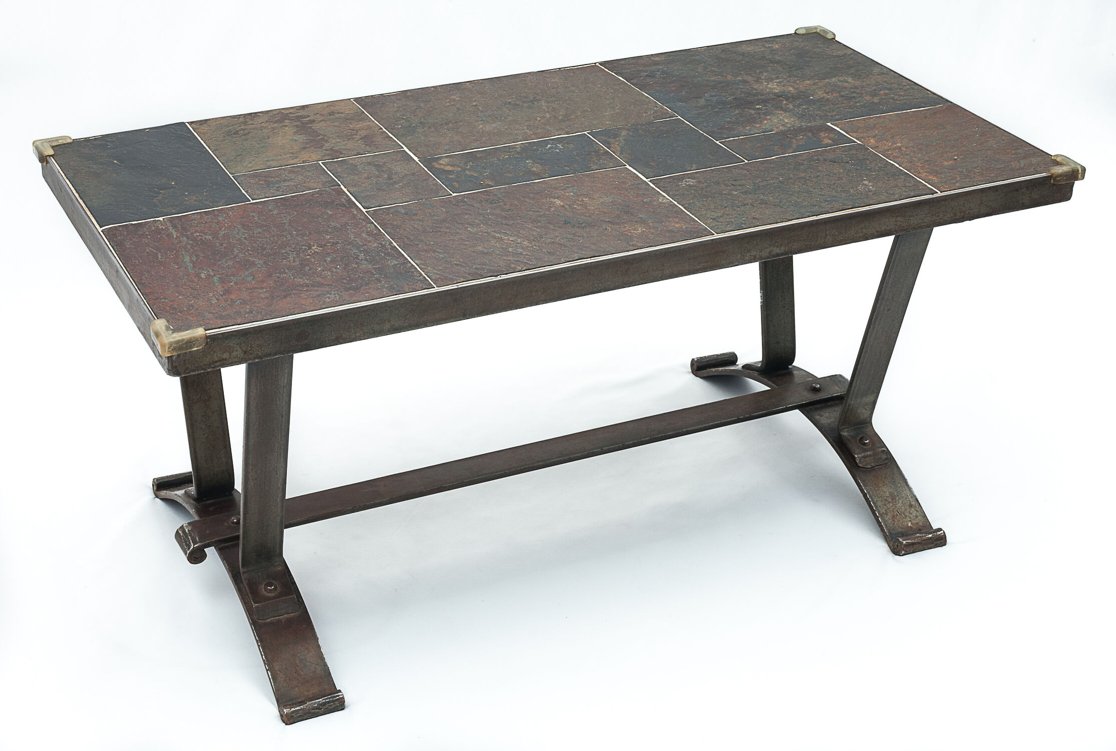 Table basse en fer forgé et ardoises, 1950