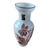 Vase en opaline décoré à la main