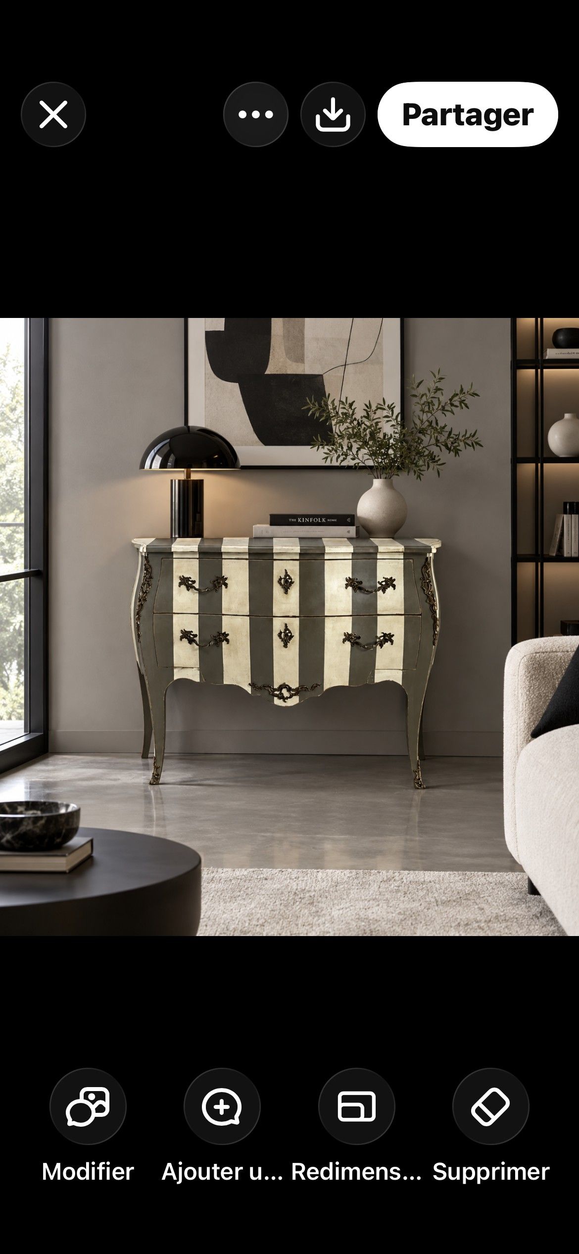 Baroque commode