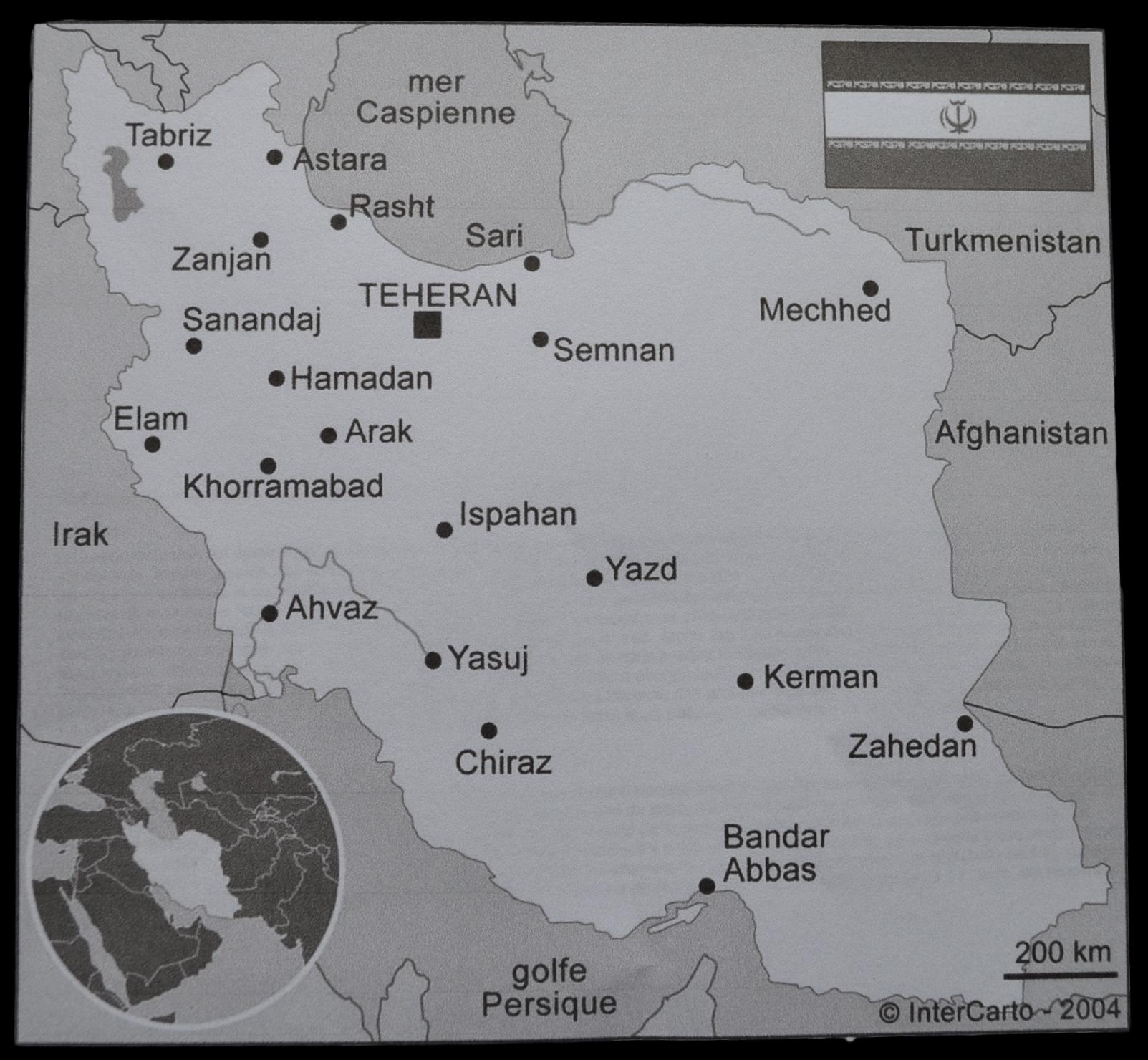 RUG SHIRAZ, 111 x 139 cm, tribes nomads Khamseh, Iran end XIX th century