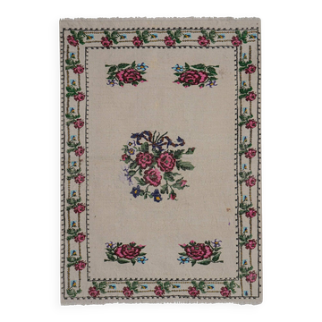 Vintage Turkish kilim, handwoven, 94x134 cm.