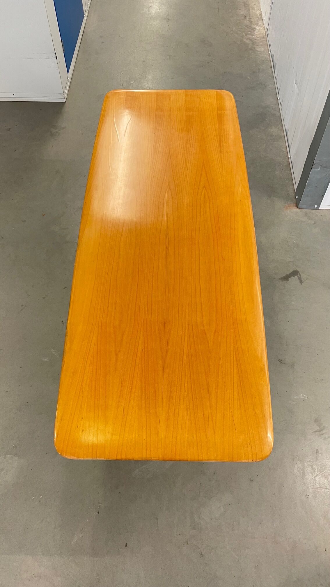 Lacquered wooden table from the 60s with revised door