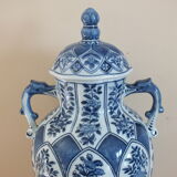 Covered pot in Delft porcelain