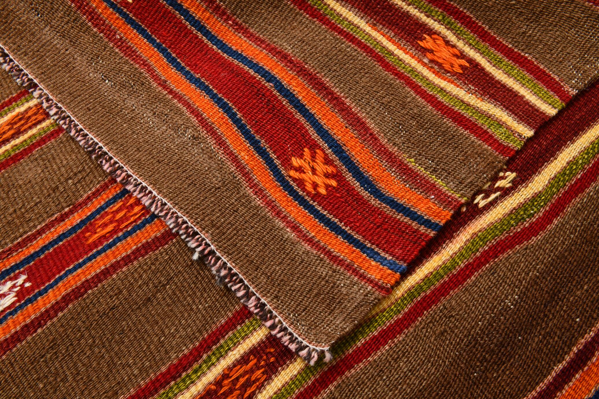 5x7 Brown & Red Handmade Vintage Kilim Rug, 153x220Cm