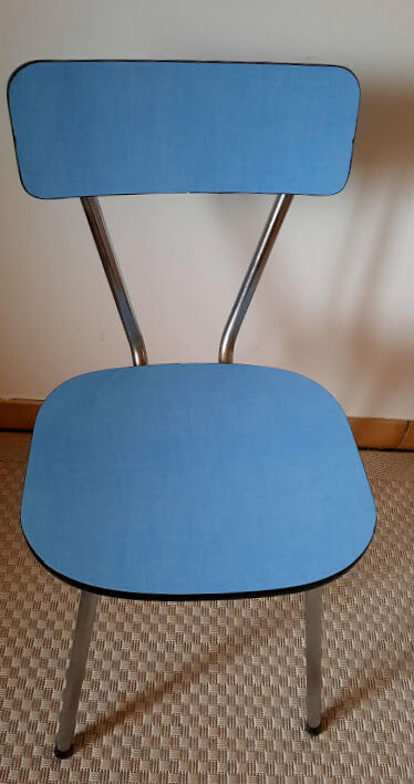 Set of 2 formica chairs