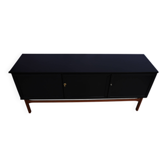 Black sideboard with 3 doors and 3 drawers