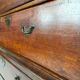 Commode haute de campagne George III / coffre sur coffre