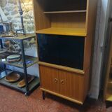 Display cabinet storage