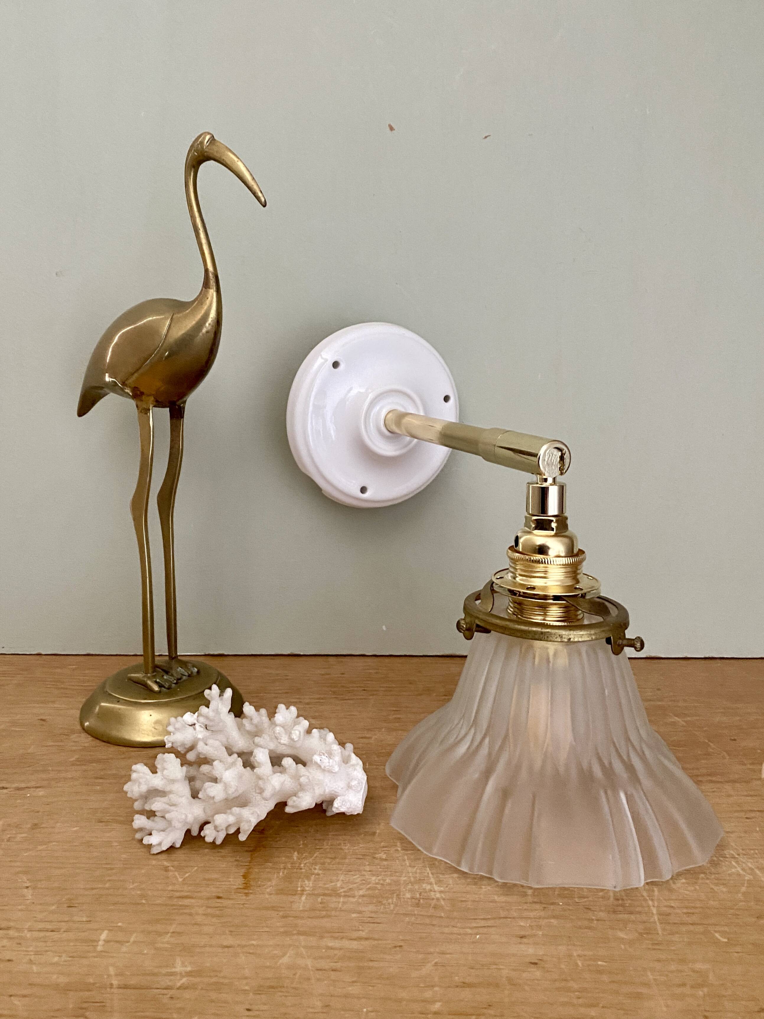 Vintage art deco frosted glass tulip wall light
