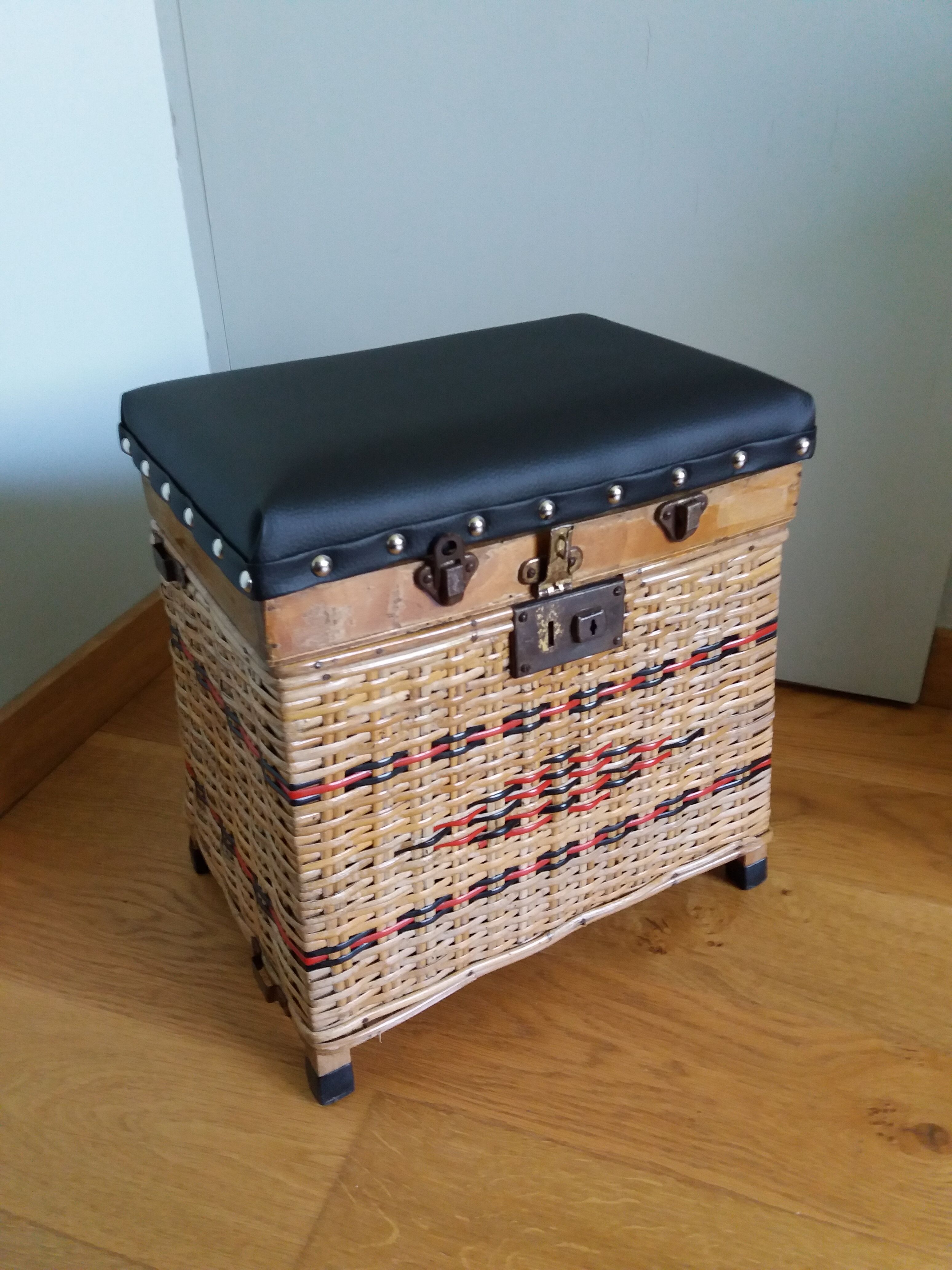 Fishing storage chest wicker fisherman's stool