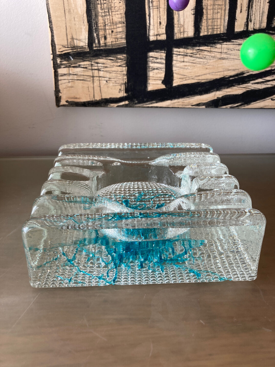 Empty pocket or large glass ashtray