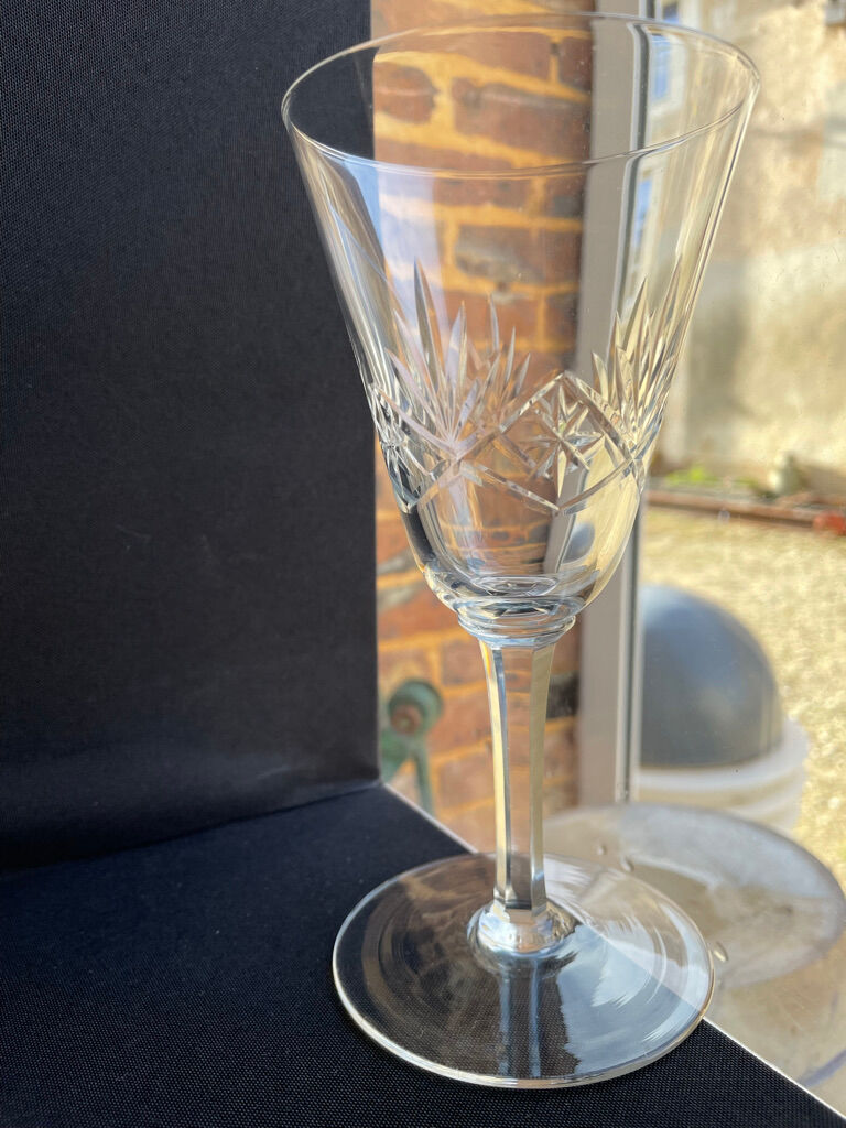 Large wine glasses (5) - Art Deco - Blown and cut crystal