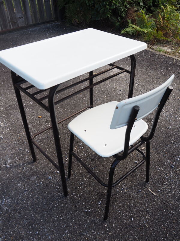 Bureau style écolier avec sa chaise blanc taille adulte