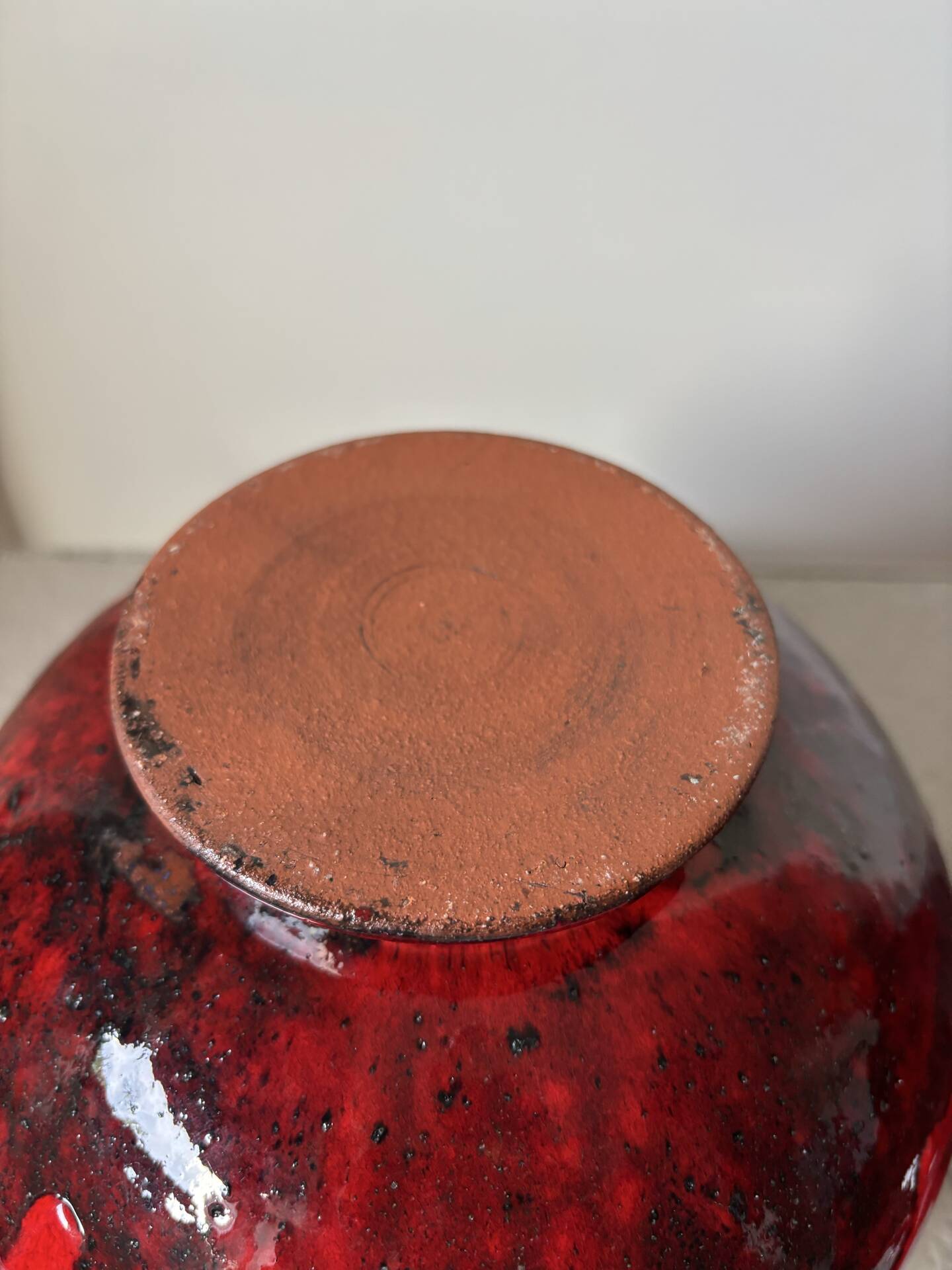 Enamelled covered pot