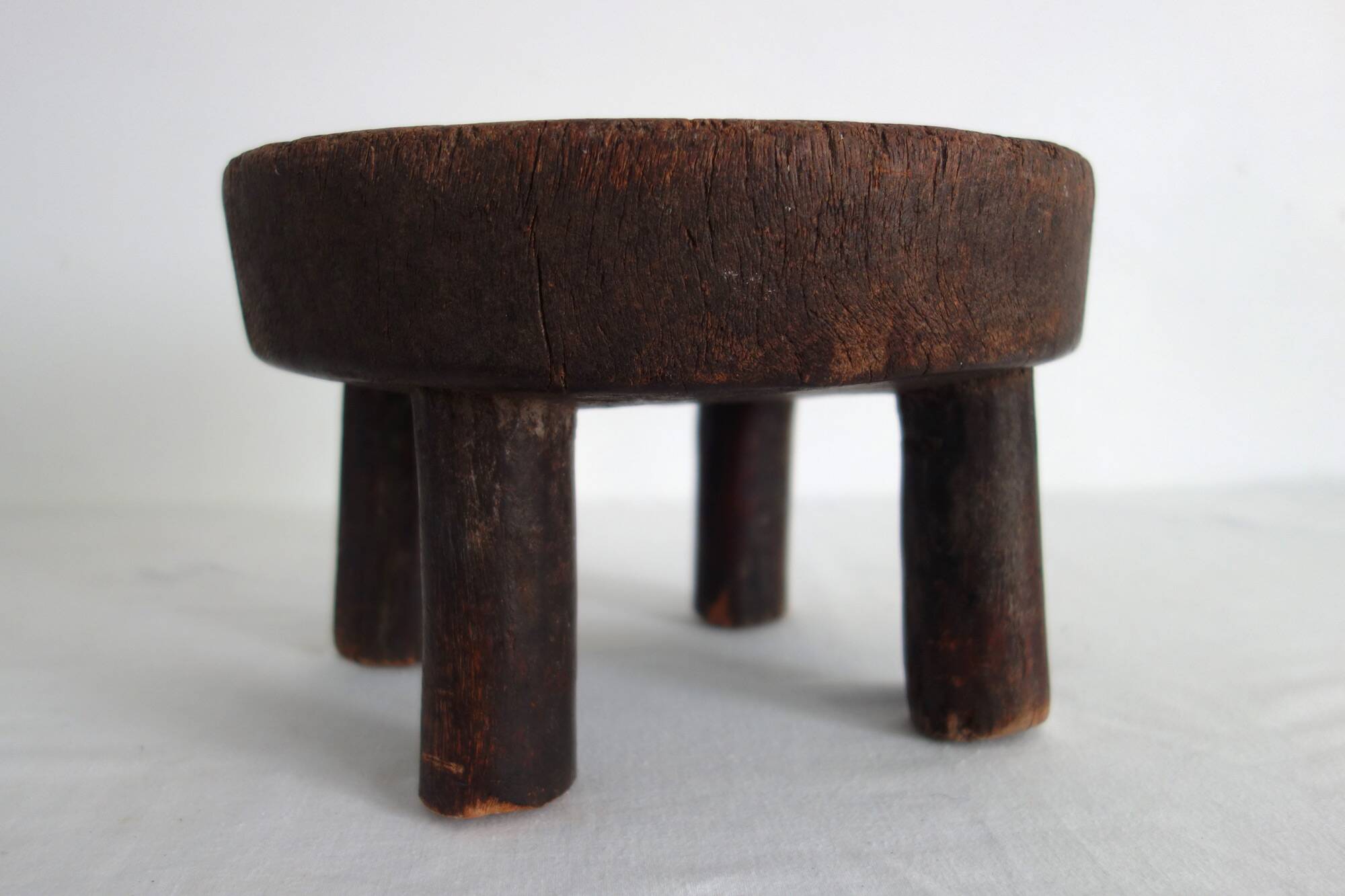 Tabouret Africain ancien en bois baoulé, Côte d'Ivoire