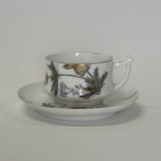 Porcelain coffee service decorated with flowers, The Great Stores of the Louvre