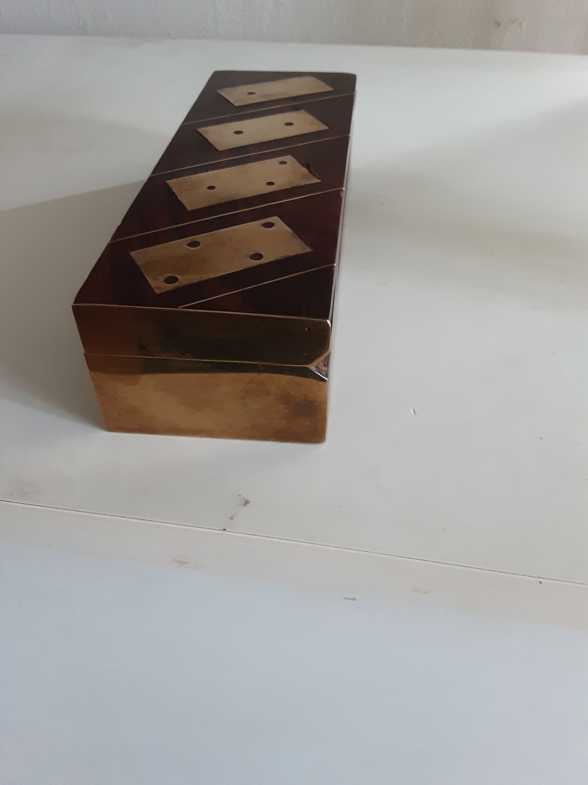 Box dominoes
