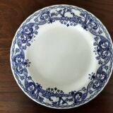 8 blue & white plates