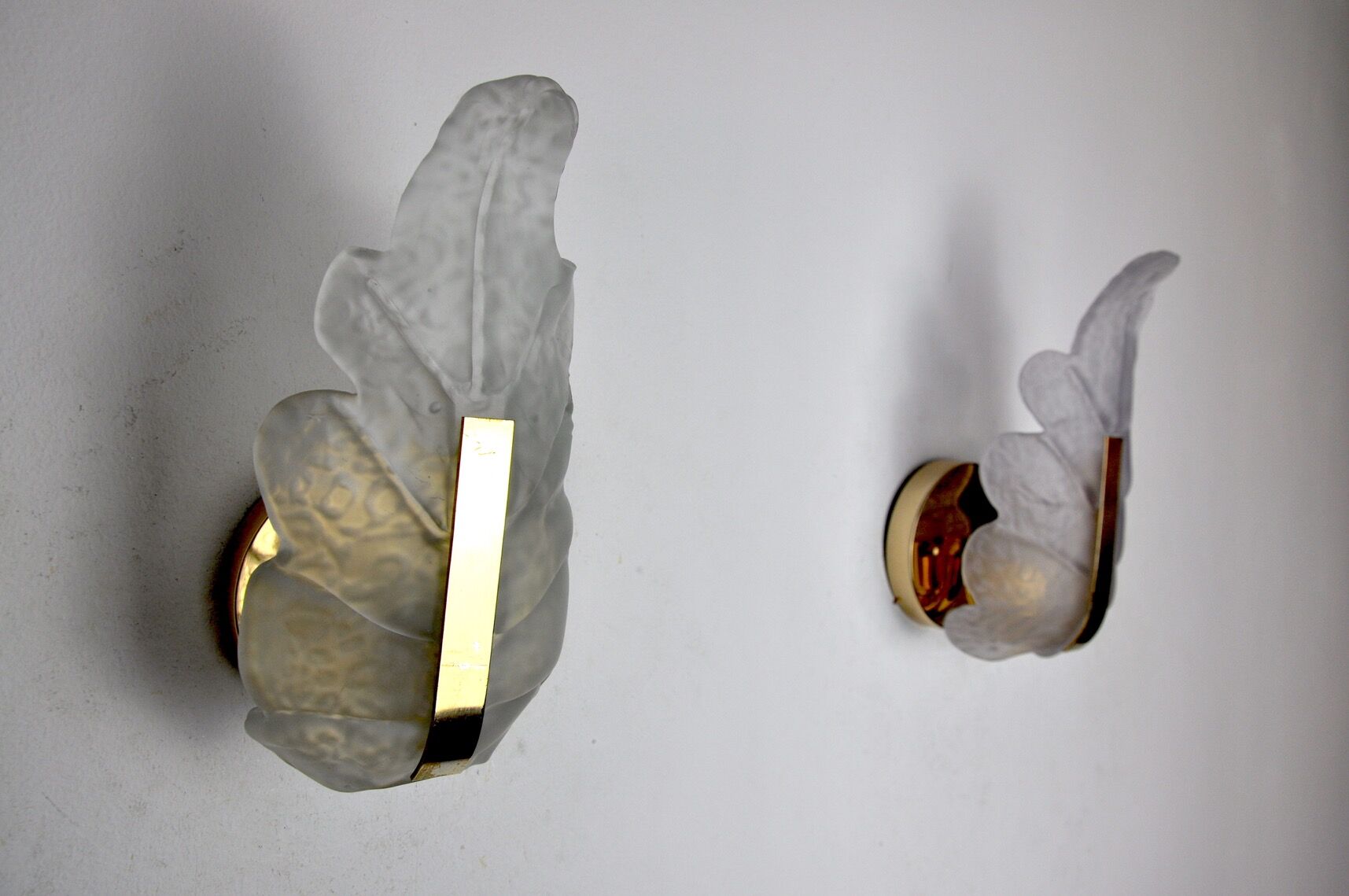 Pair of "leaf" wall lamps by Carl Fagerlund, purple Murano glass, Germany, 1970