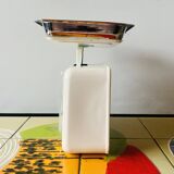 Stube - vintage household scale in white painted metal - force 10