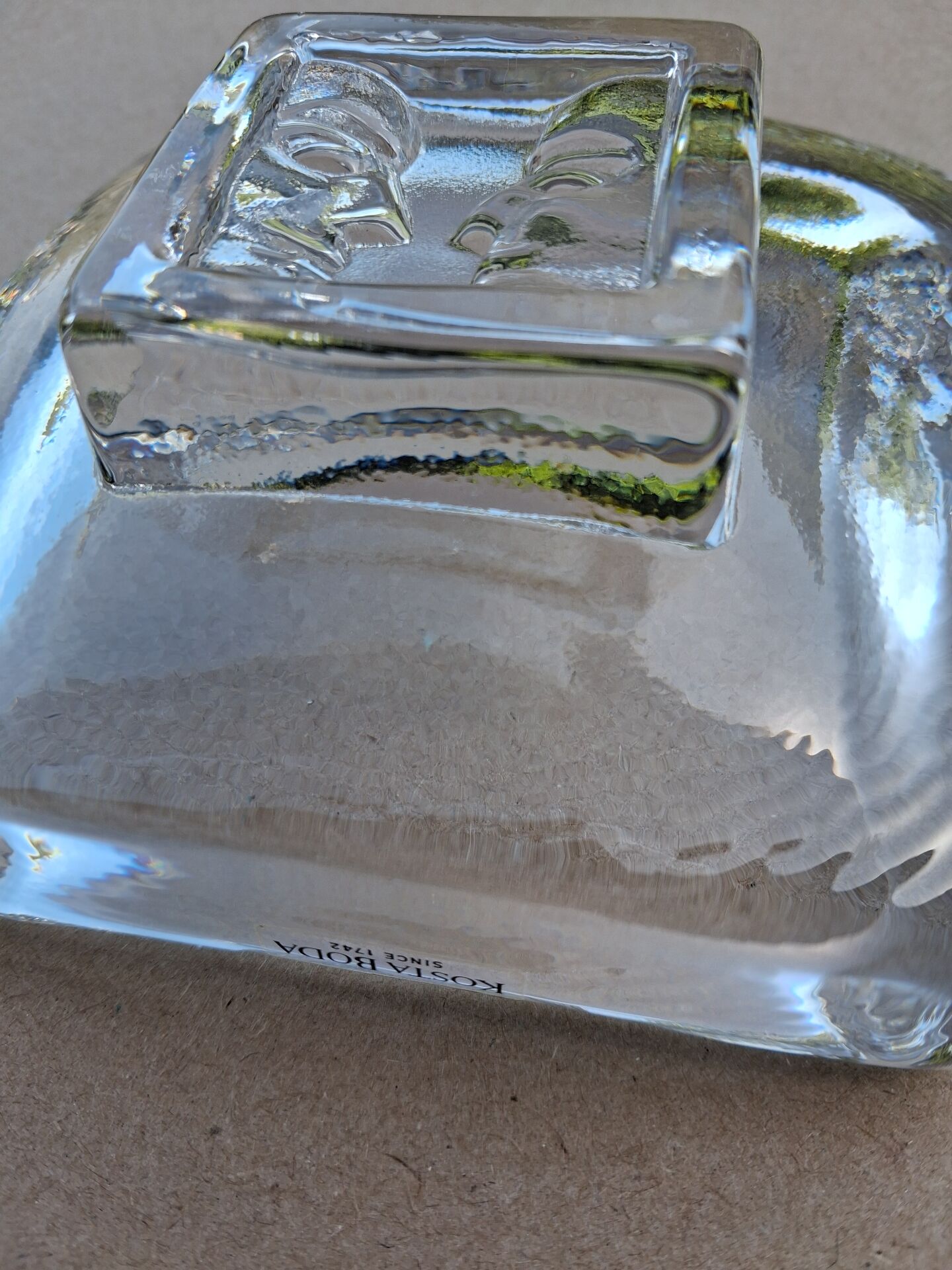 Ashtray art glass, Bertil Vallien for Kosta Boda