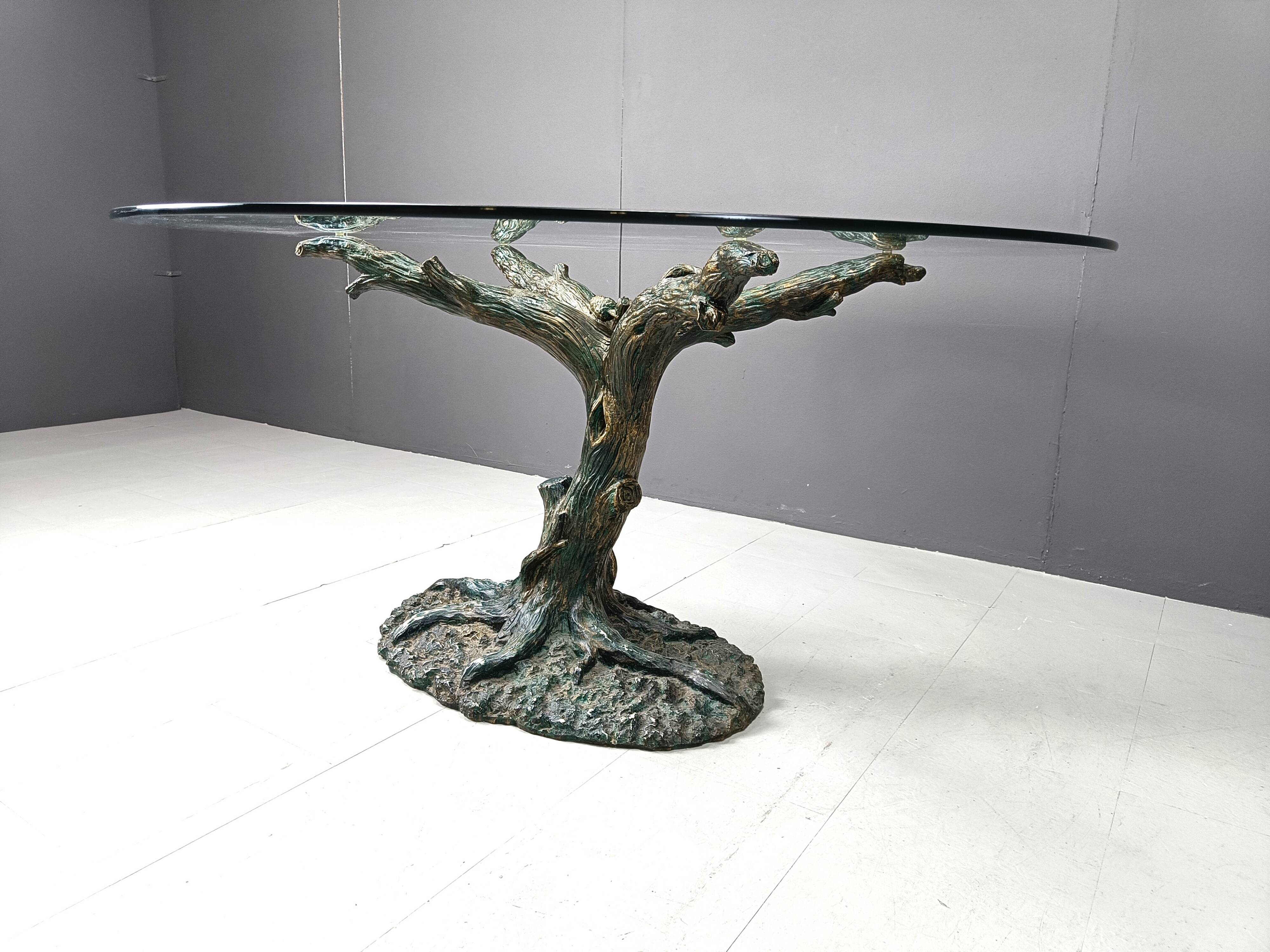 Table à manger vintage en forme d'arbre sculpté, années 1970