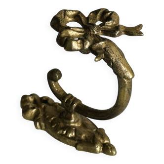 Petite patère en métal doré motif nœud