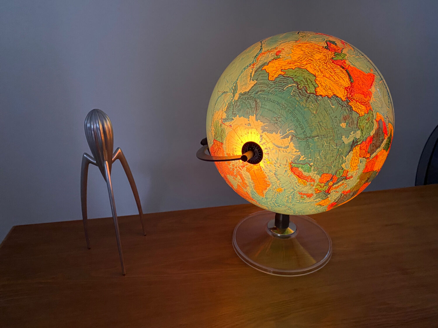 World map lamp Scan-globe Denmark vintage 1972 swivel & tiltable