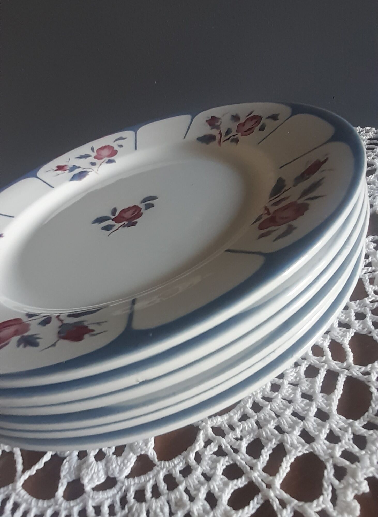 6 flat plates "Ninette" from the Digoin Sarreguemines manufacture, France