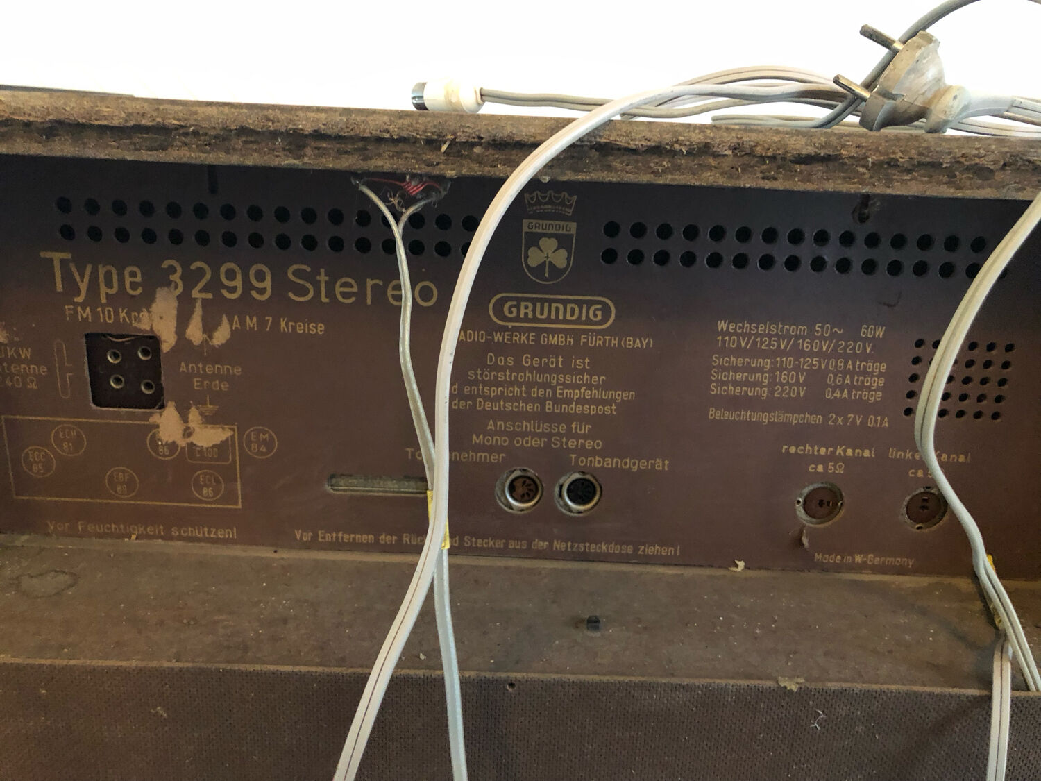 Platinum radio cabinet grundig vintage year 60/70