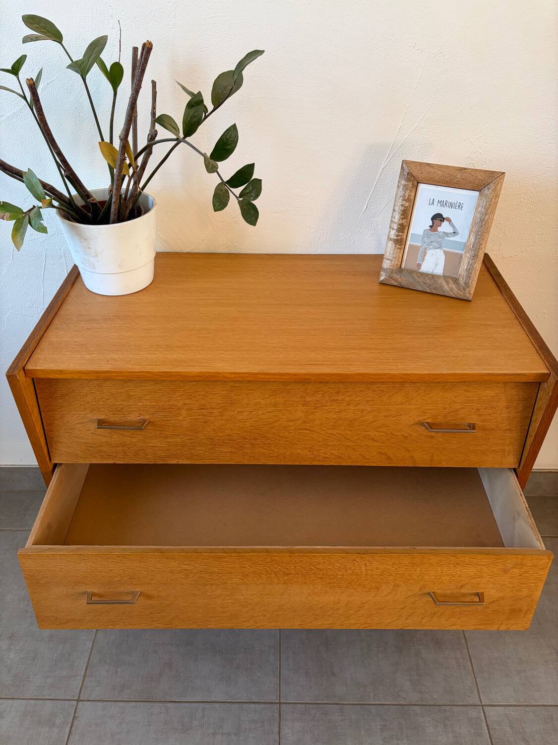 Vintage oak chest of drawers from the 1960s.