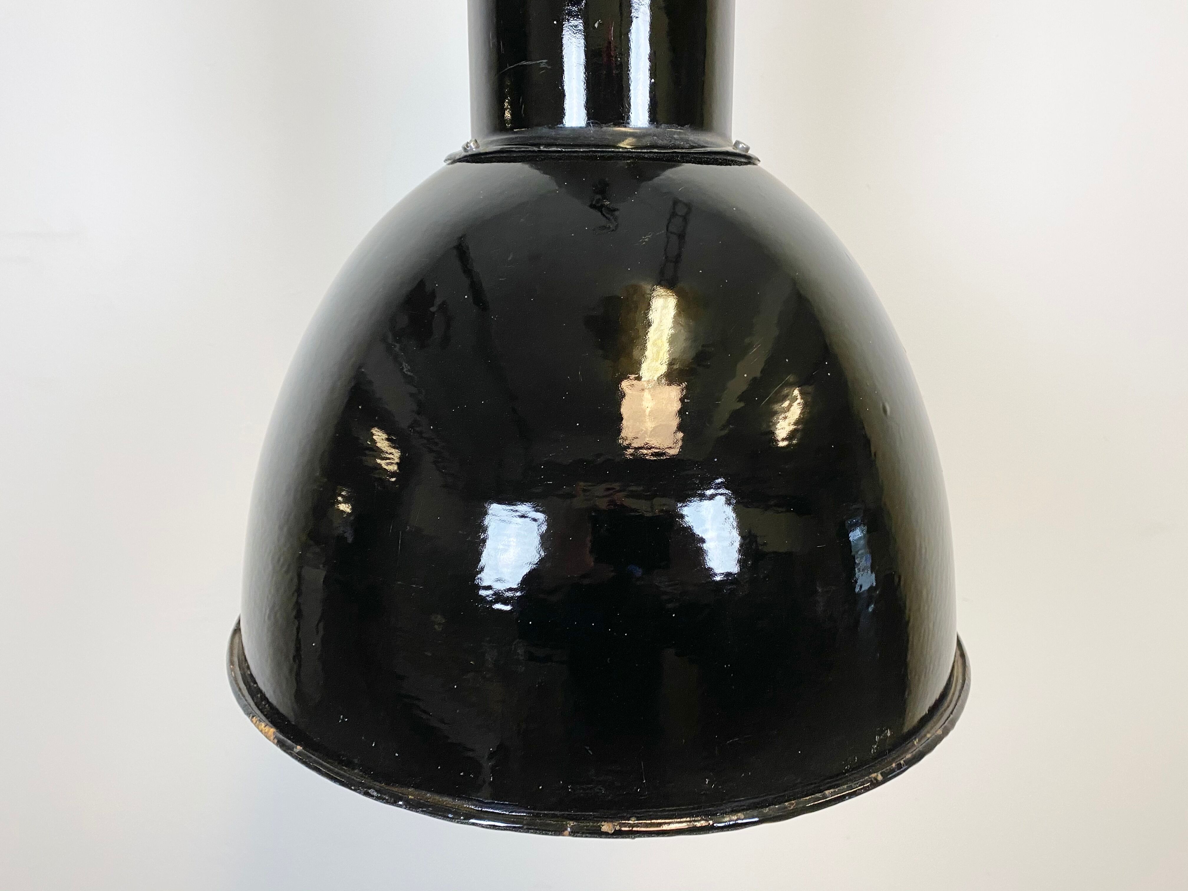 Industrial bauhaus black enamel pendant lamp, 1930s