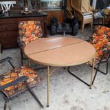 3 folding chairs