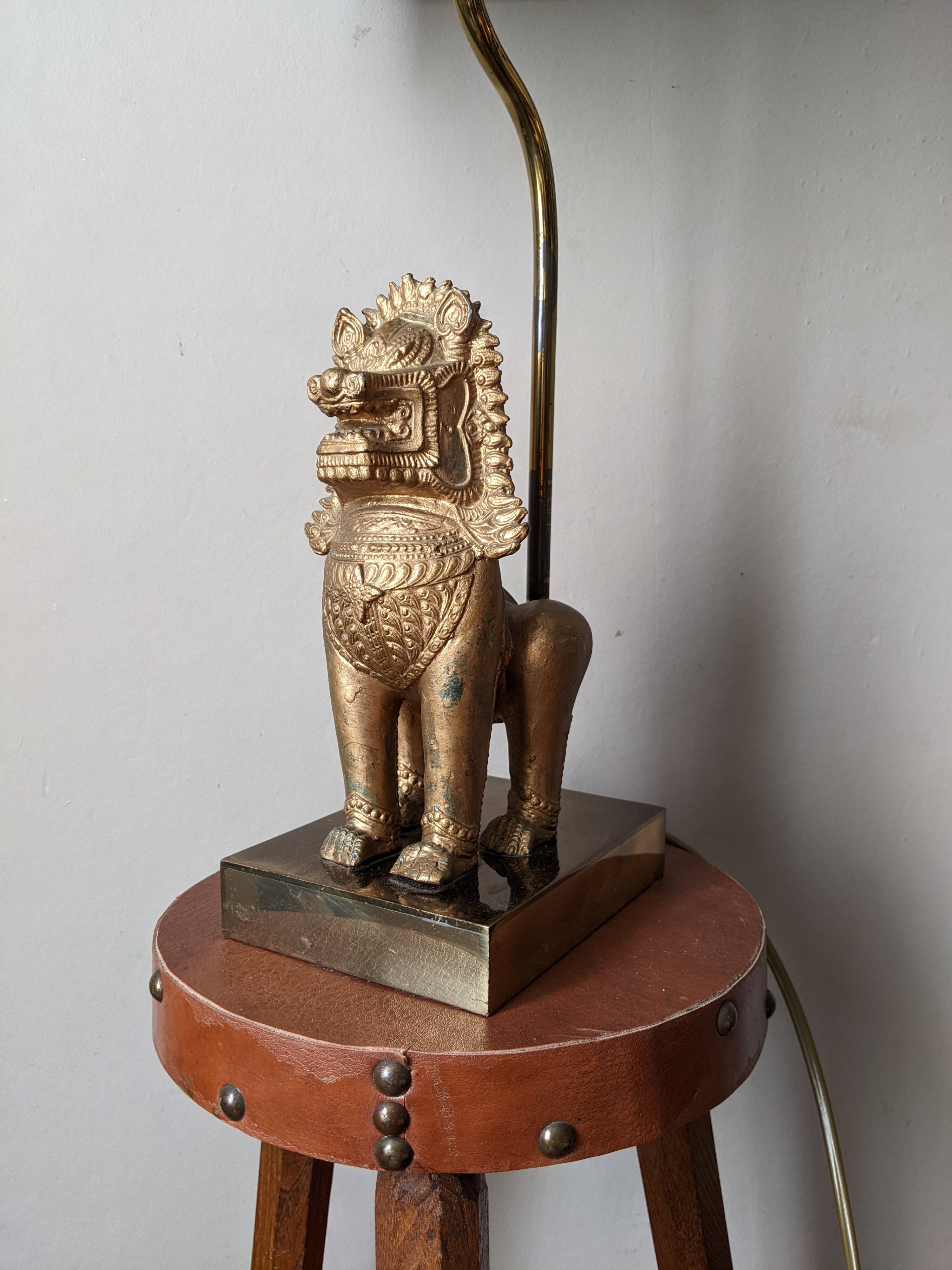 Thai Singha lion foo dog bedside lamp