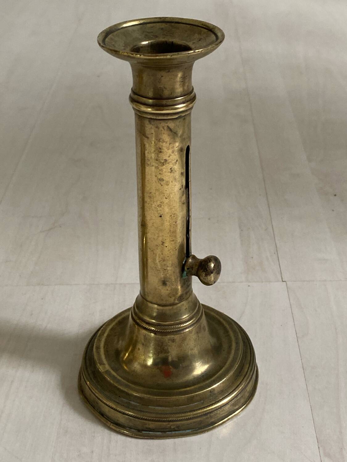 Set of 4 brass candle holders