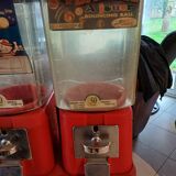Brabo candy dispenser