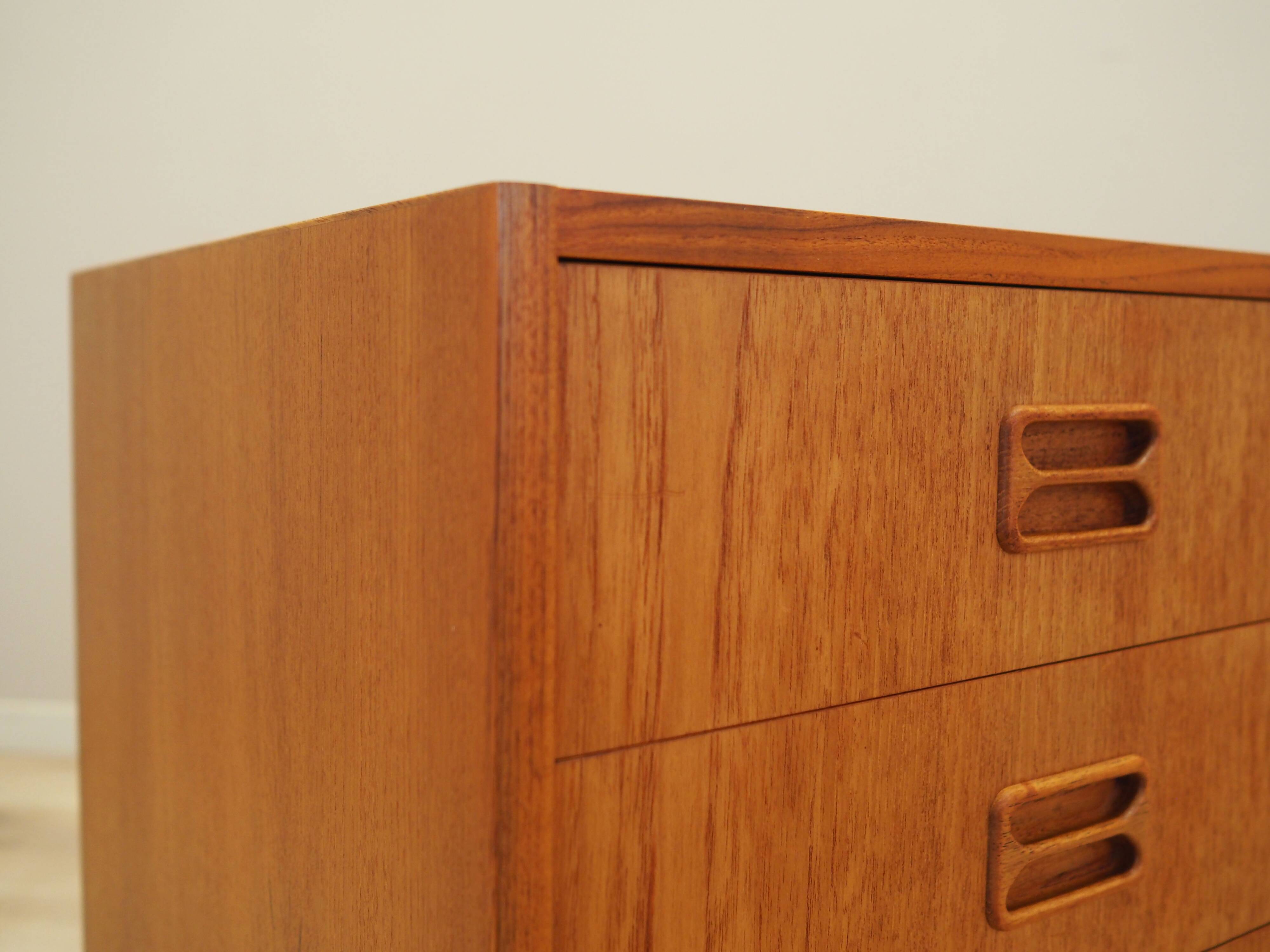 Commode en teck, design danois, années 1960, fabrication : Danemark