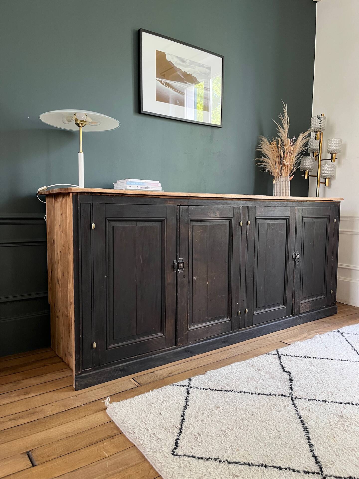 Buffet ancien noir