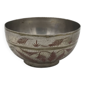 Antique ISLAMIC BOWL in tinned BRASS with engraved decoration and colored patterns