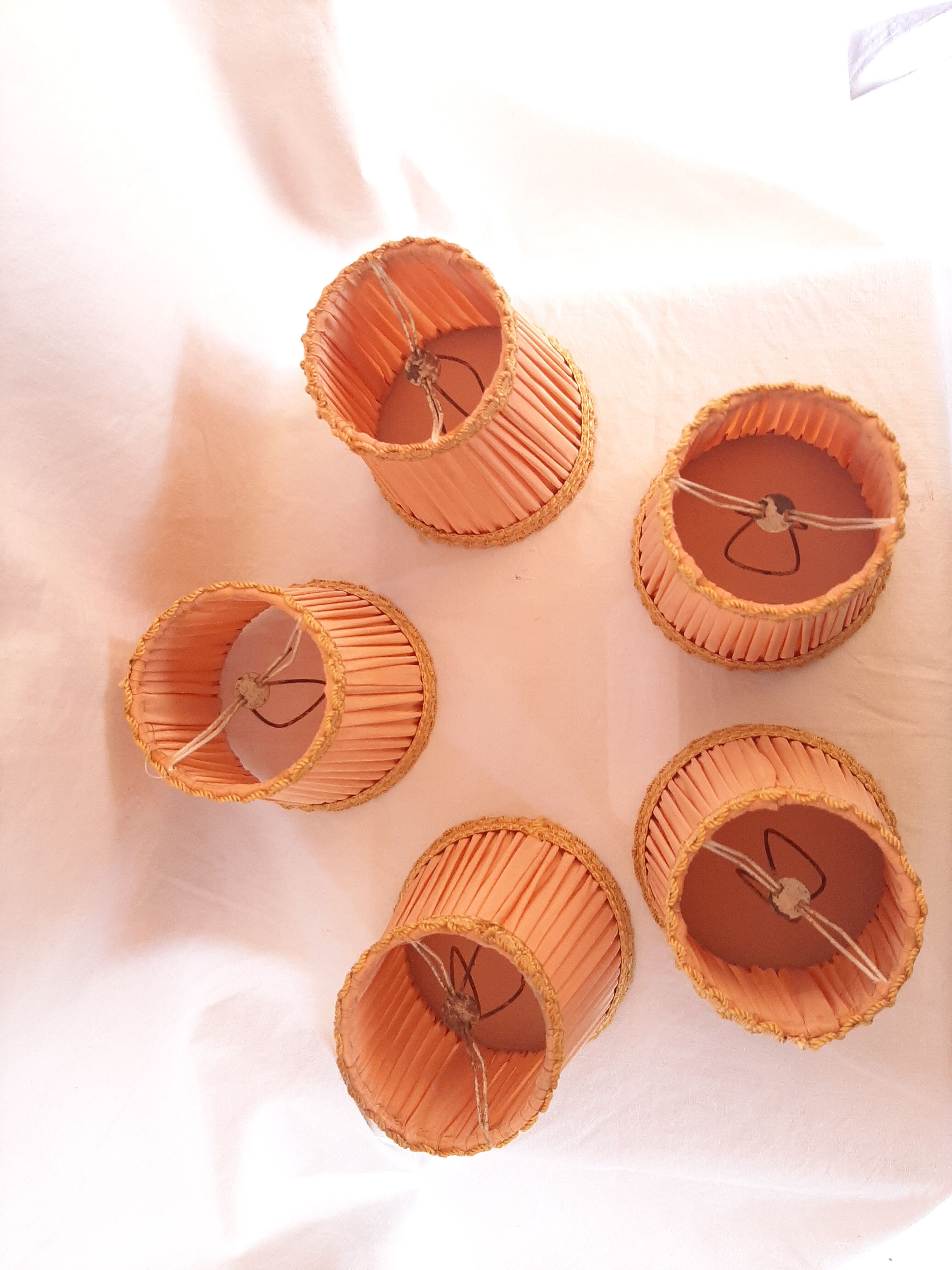 5 lampshades with clips for chandelier, 60s, pleated taffetas peach and golden trimmings