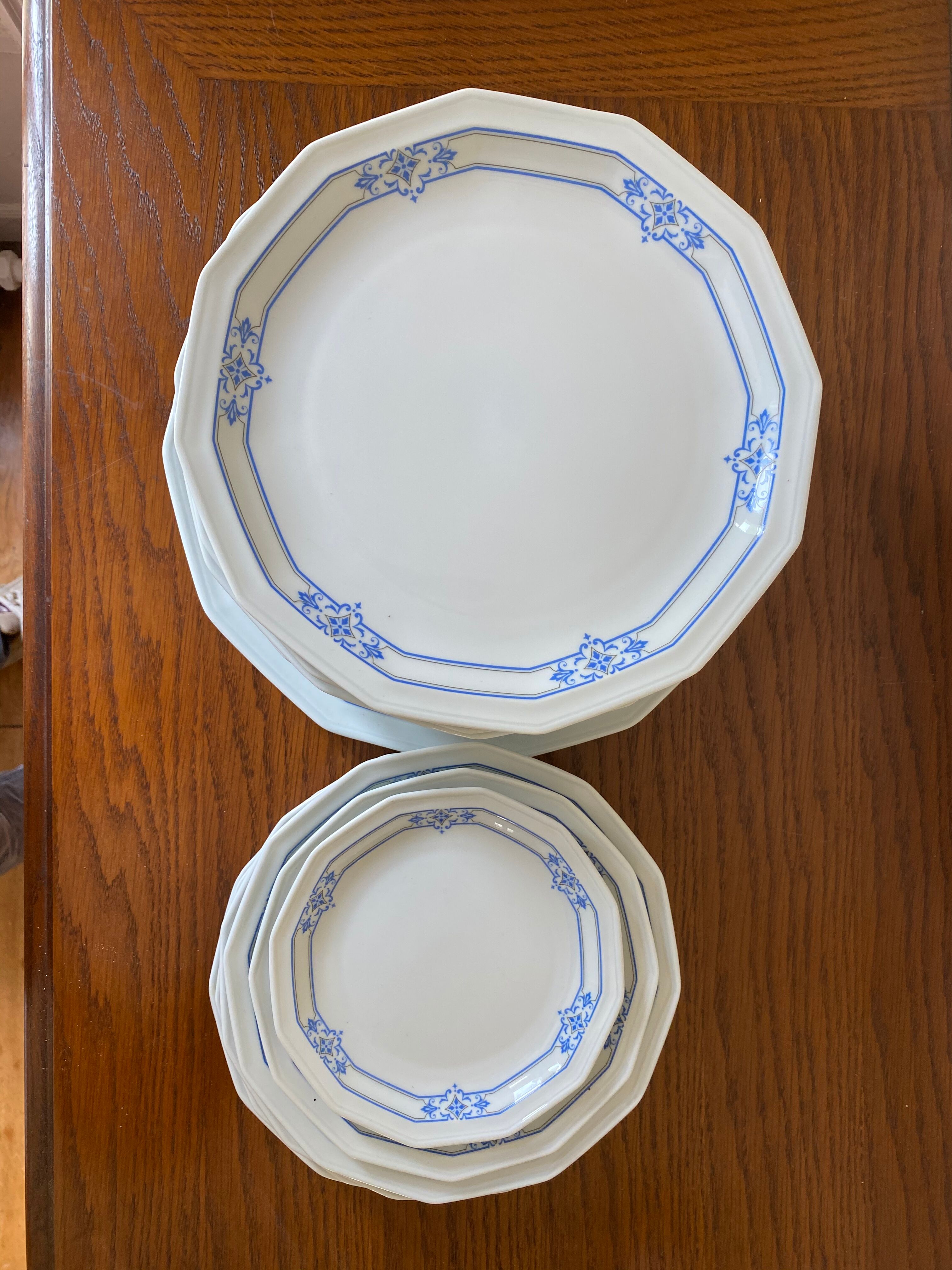Porcelain service - 20 pieces - Bernardaud Limoges